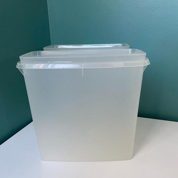 Vintage Tupperware Store-n-Pour, Cereal Keepers Container Lot Of 2 No Lids 469-6 - Picture 2 of 11